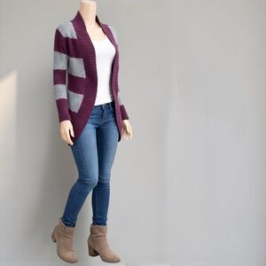 Aeropostale “Sweet & Sinful” Gray & Maroon Striped Open Front Cardigan